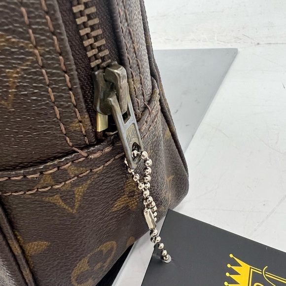 Louis Vuitton Pouch - Picture 11 of 12